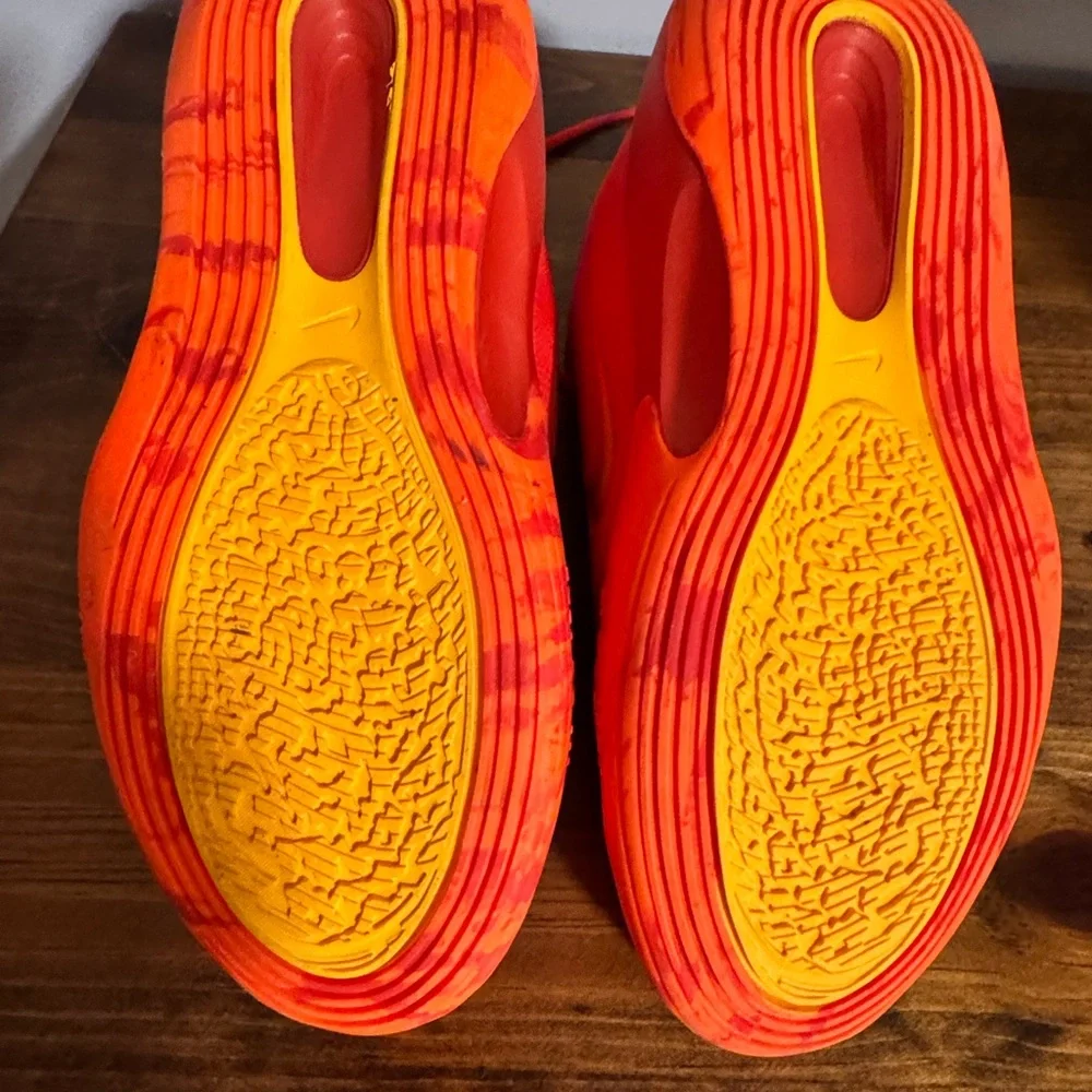 Nike ISoFly Youth size 5 - Picture 5 of 5